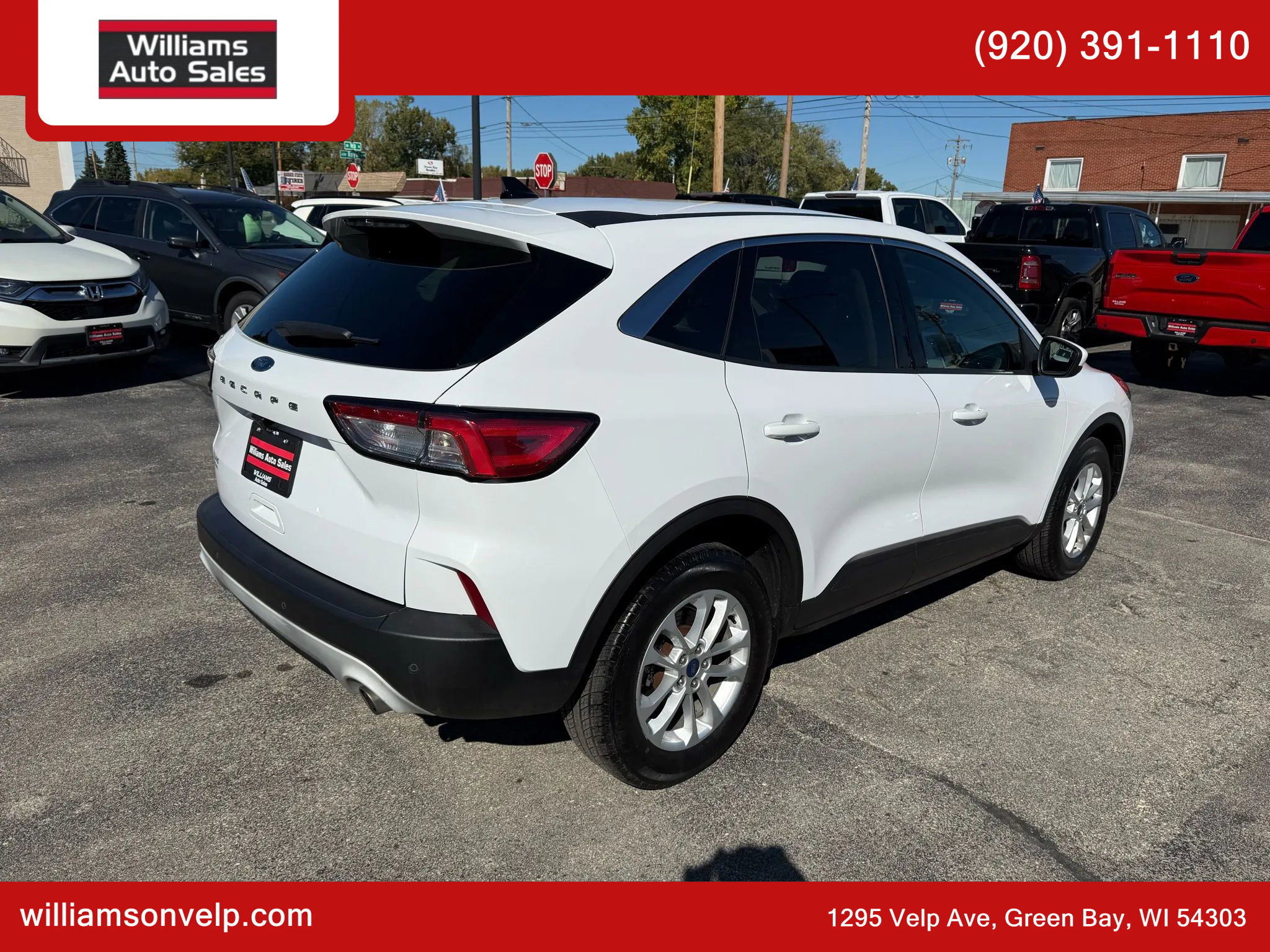 Used 2020 Ford Escape SE image 3