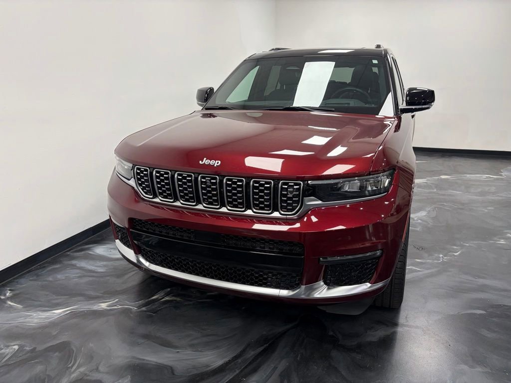 Used 2024 Jeep Grand Cherokee L Summit AWD/4WD image 3