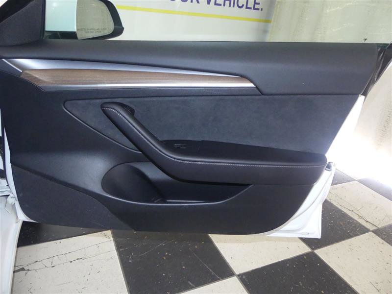 Used 2023 Tesla Model 3 Standard Range RWD image 23