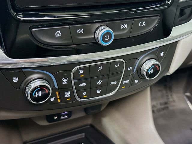 Used 2020 Chevrolet Traverse Premier image 18