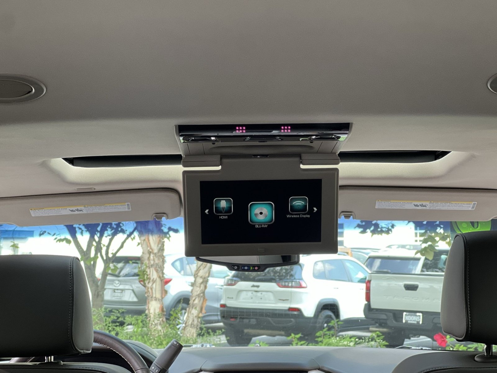 Used 2020 GMC Yukon Denali w/ Denali Ultimate Package AWD/4WD image 32