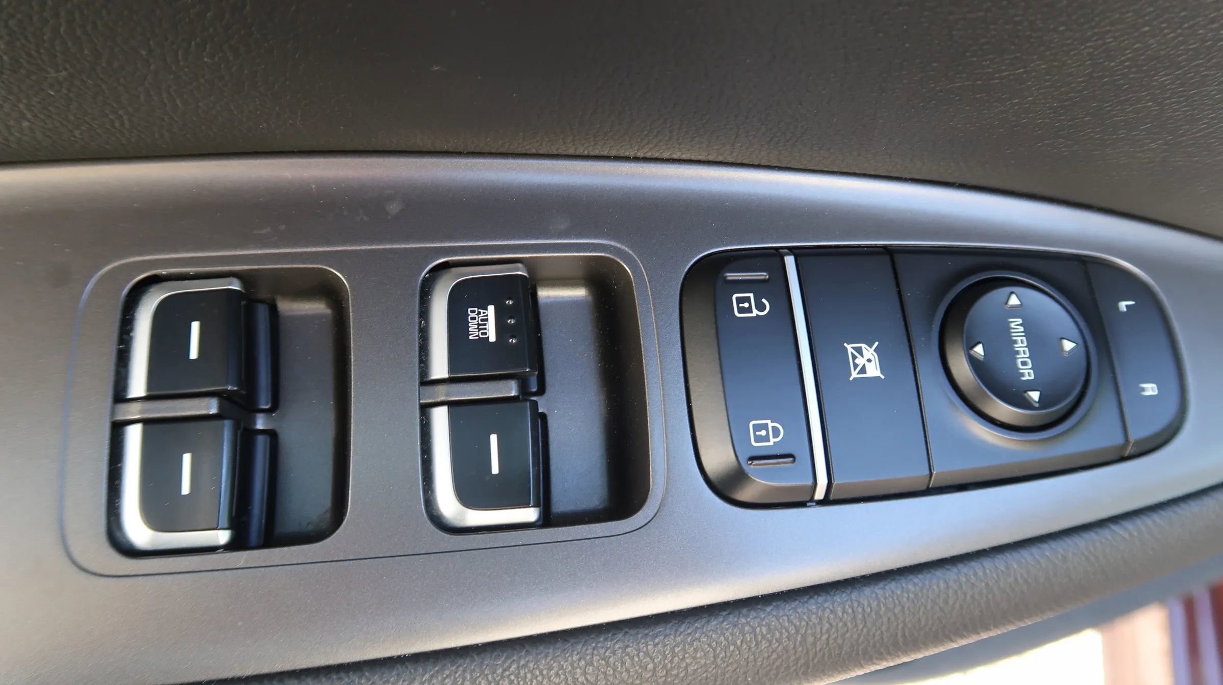 Used 2020 Kia Optima LX FWD image 26