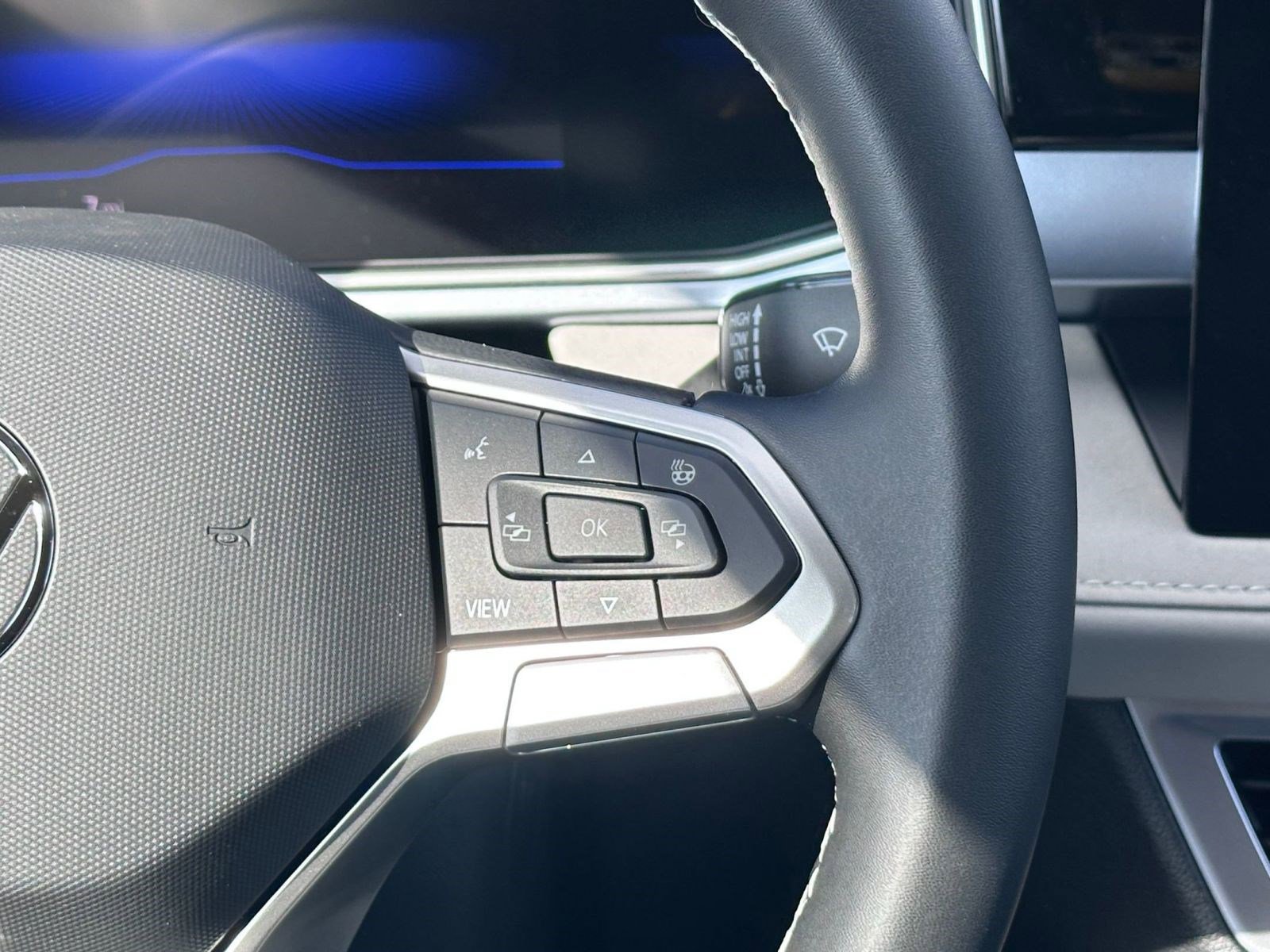 New 2026 Volkswagen Taos SE image 22