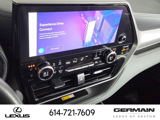 Used 2024 Toyota Highlander Platinum image 26