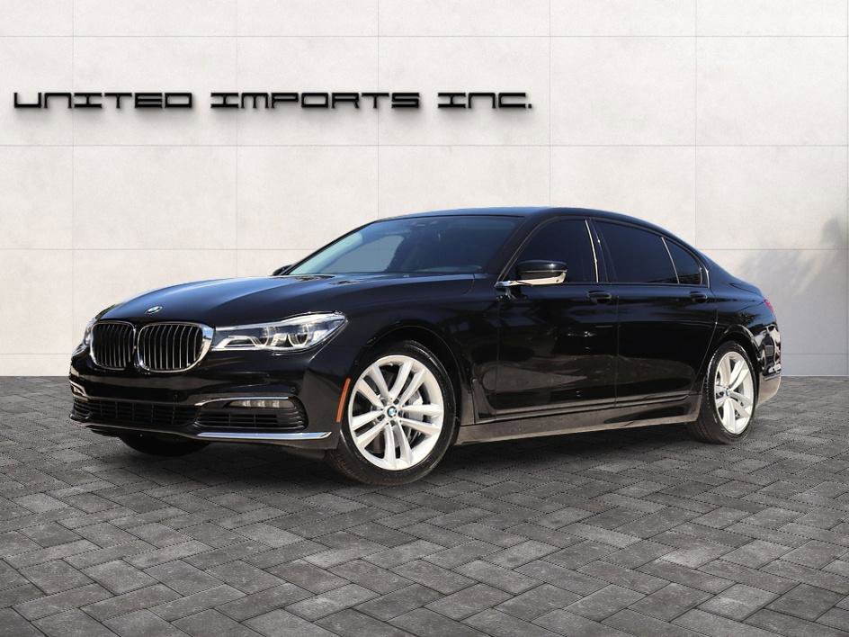 Used 2017 BMW 750i RWD image 1