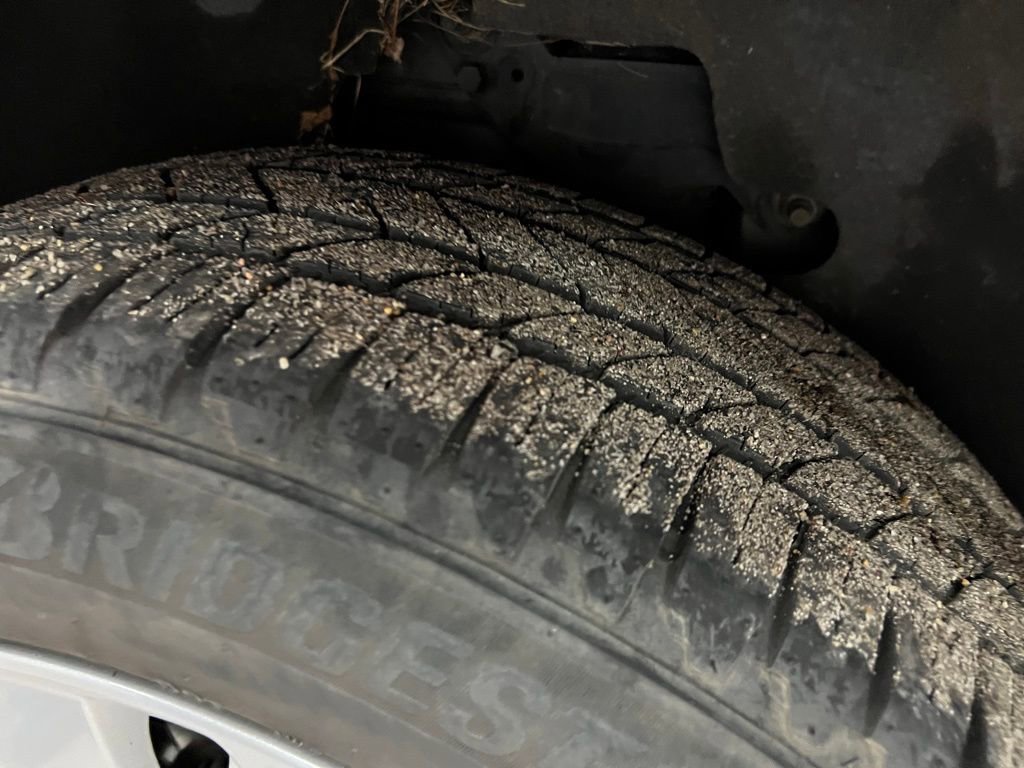 Used 2020 Land Rover Discovery Sport SE image 42