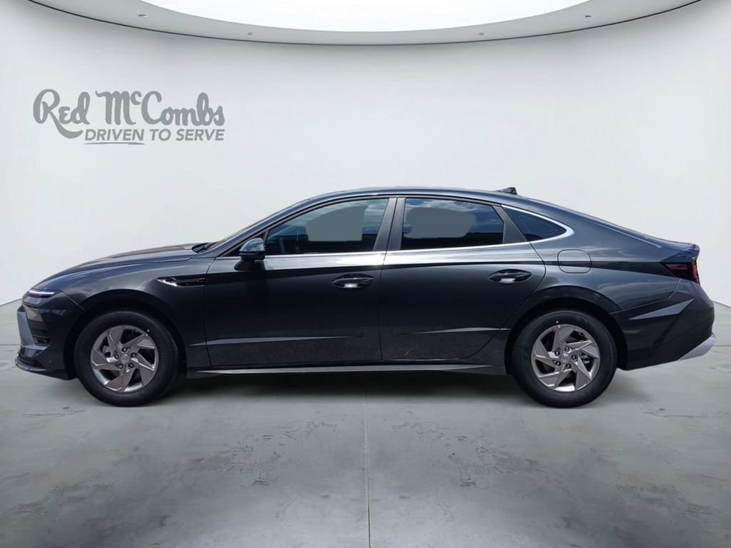 New 2026 Hyundai Sonata SE FWD image 2