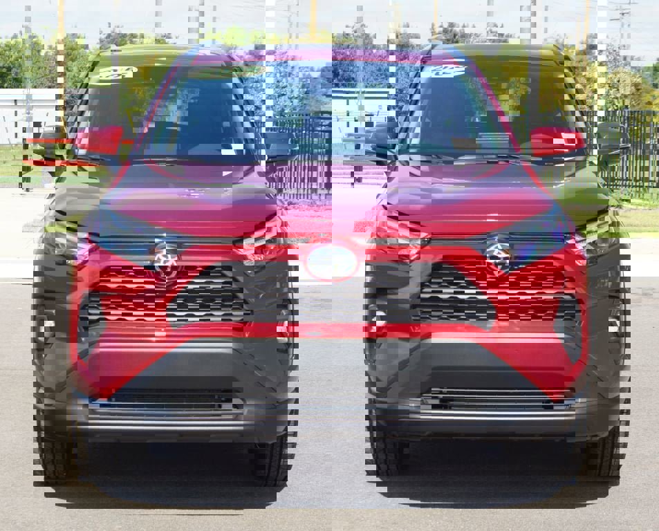 Used 2025 Toyota RAV4 XLE Premium image 24