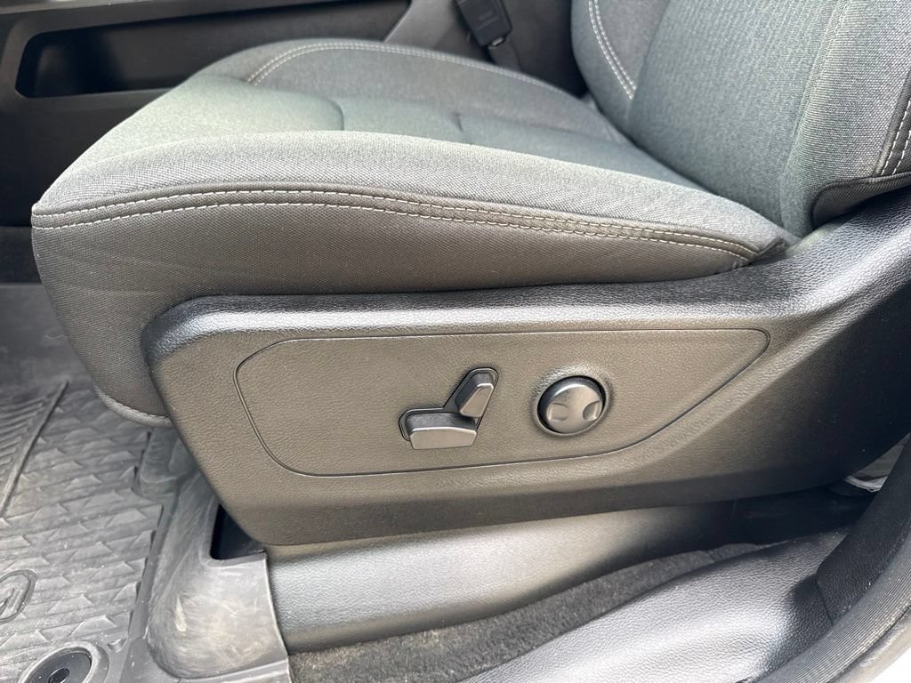 Used 2023 RAM 1500 Big Horn AWD/4WD image 23