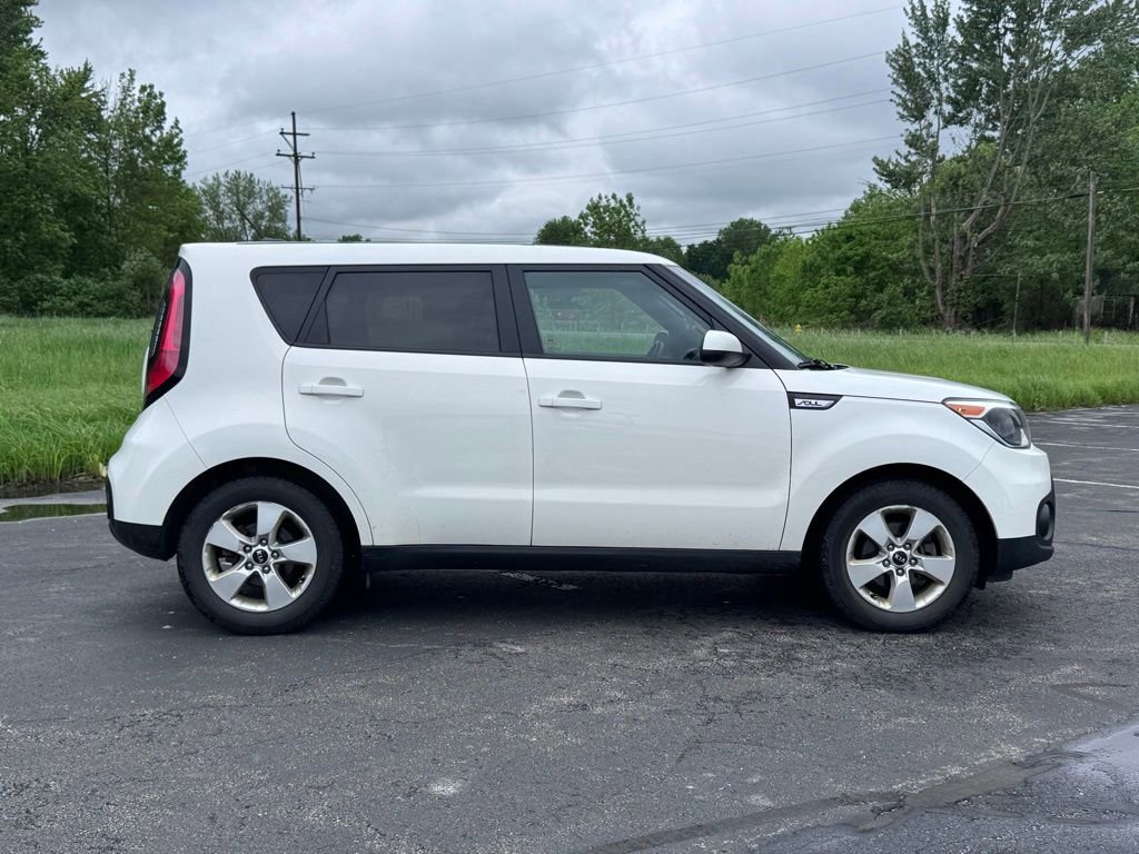 Used 2019 Kia Soul FWD image 4