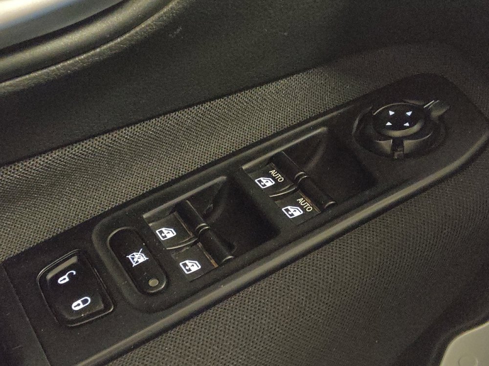 Used 2021 Jeep Renegade Latitude AWD/4WD image 27