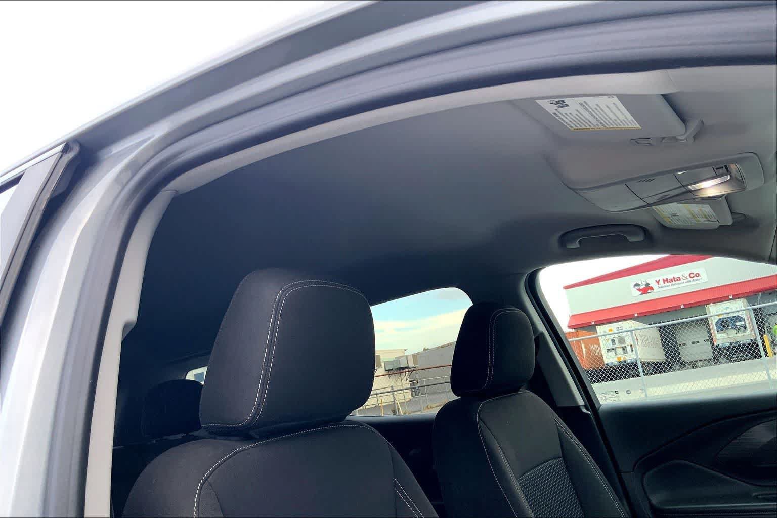 Used 2023 GMC Terrain SLE w/ Driver Convenience Package FWD image 30