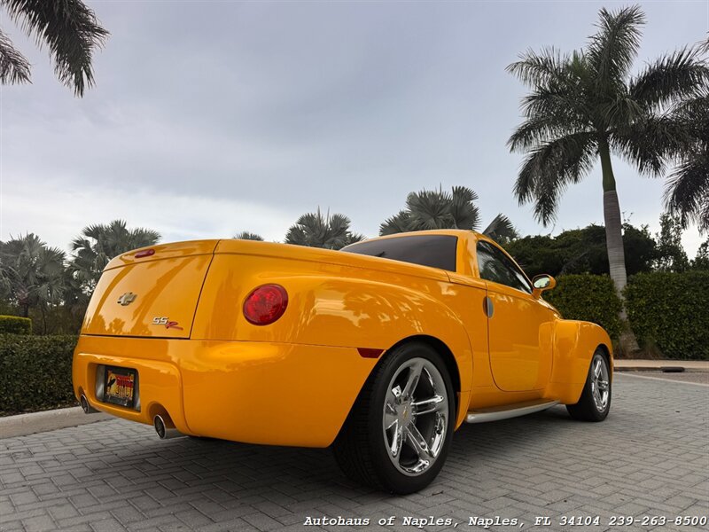 Used 2005 Chevrolet SSR w/ Preferred Equipment Group RWD image 19