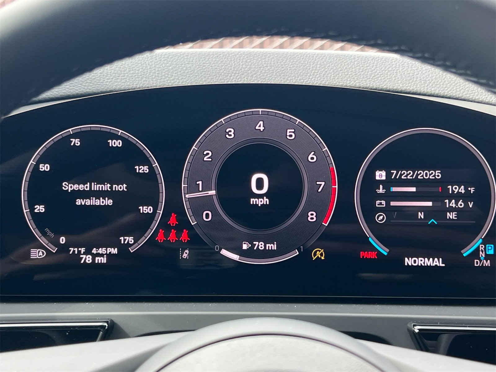 New 2025 Porsche Cayenne image 31