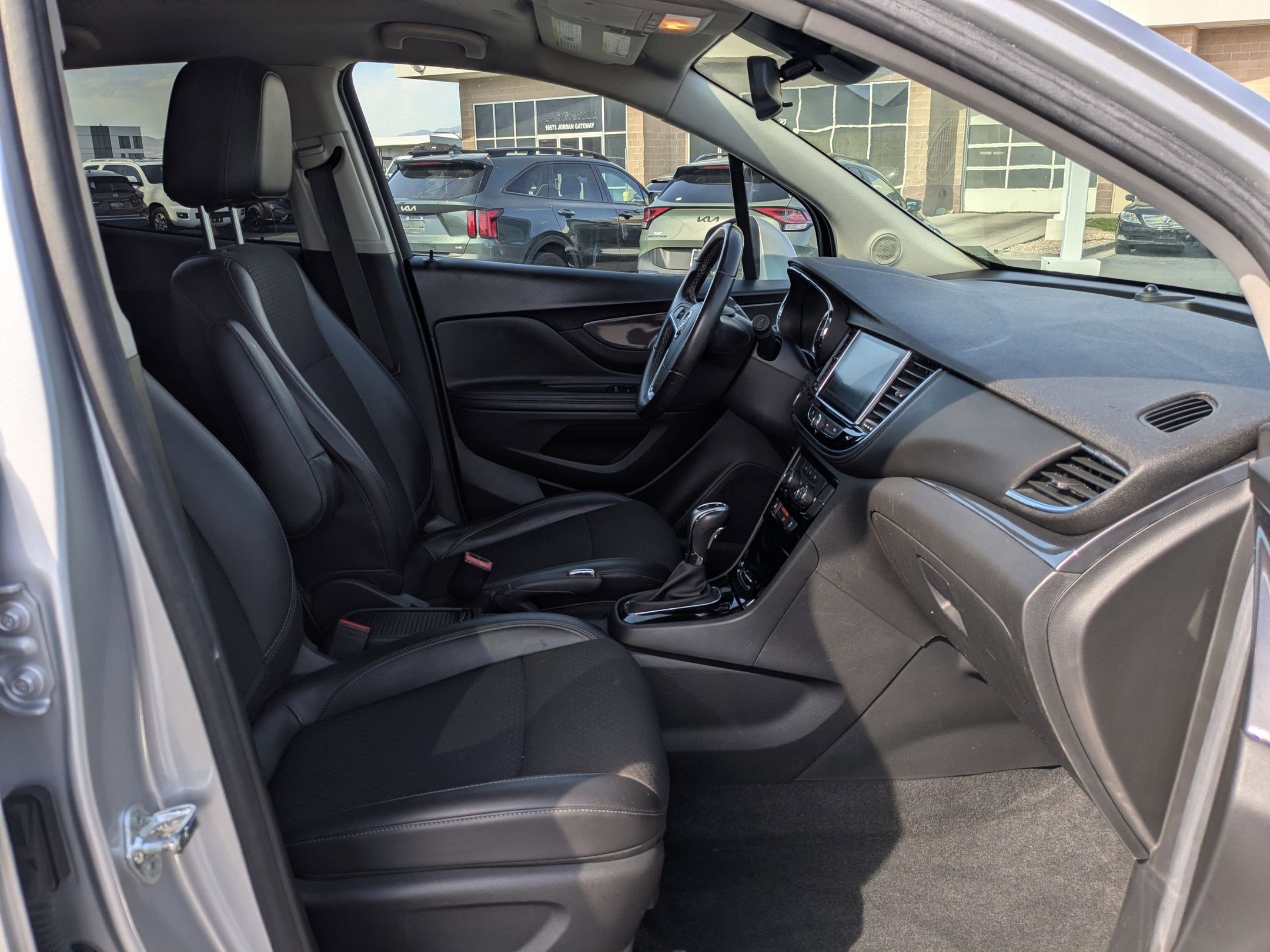 Used 2018 Buick Encore Preferred AWD/4WD image 26