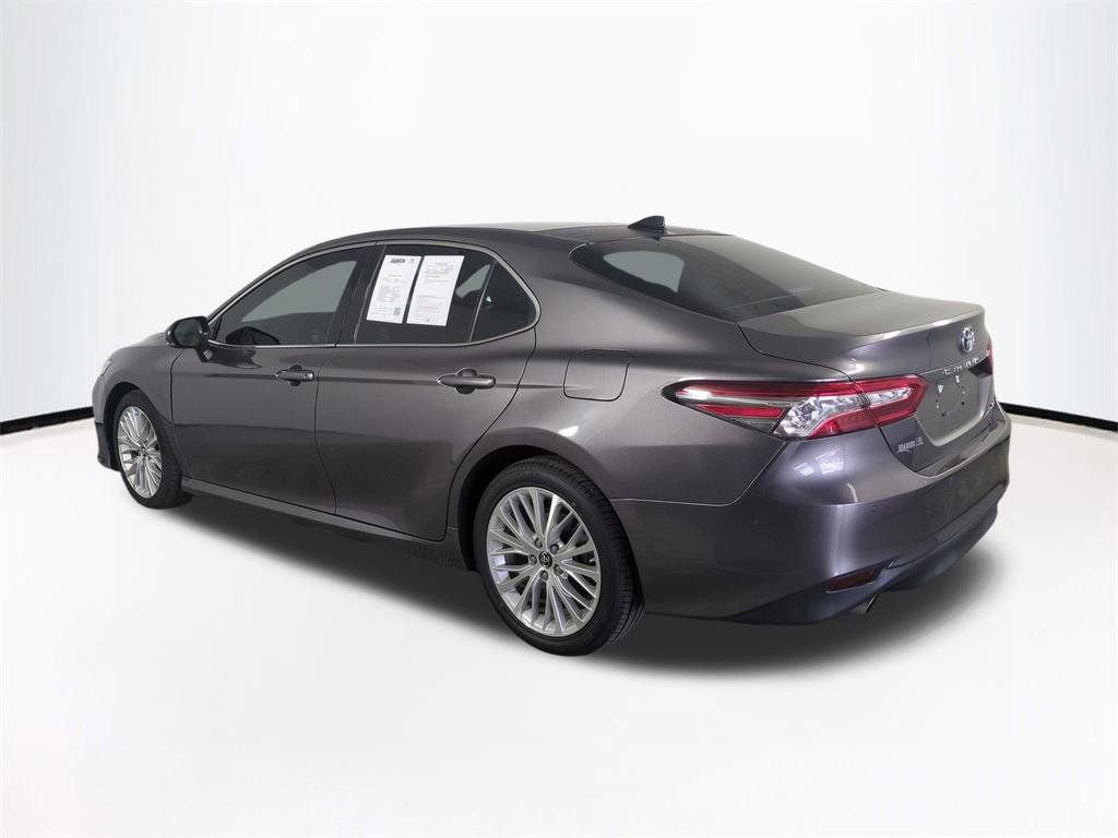 Used 2018 Toyota Camry XLE w/ Driver Assist Package FWD image 6