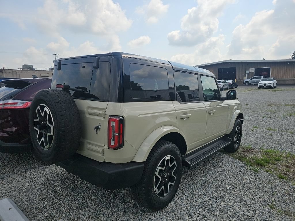 Used 2025 Ford Bronco Outer Banks AWD/4WD image 9