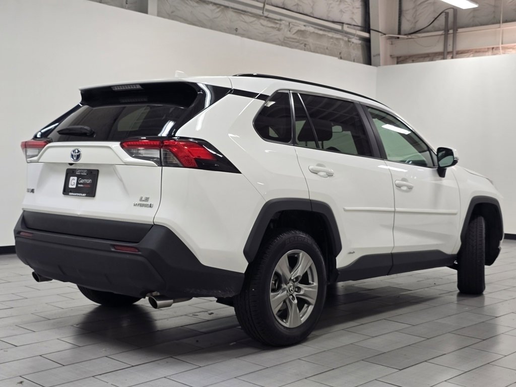 Used 2024 Toyota RAV4 LE image 15