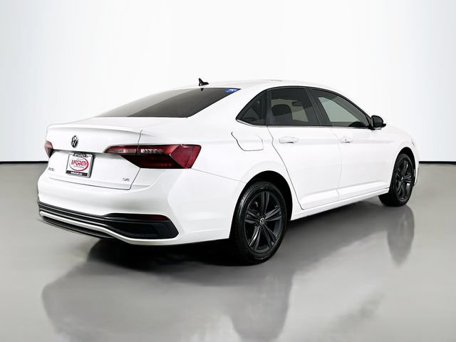 Used 2024 Volkswagen Jetta SE FWD image 19