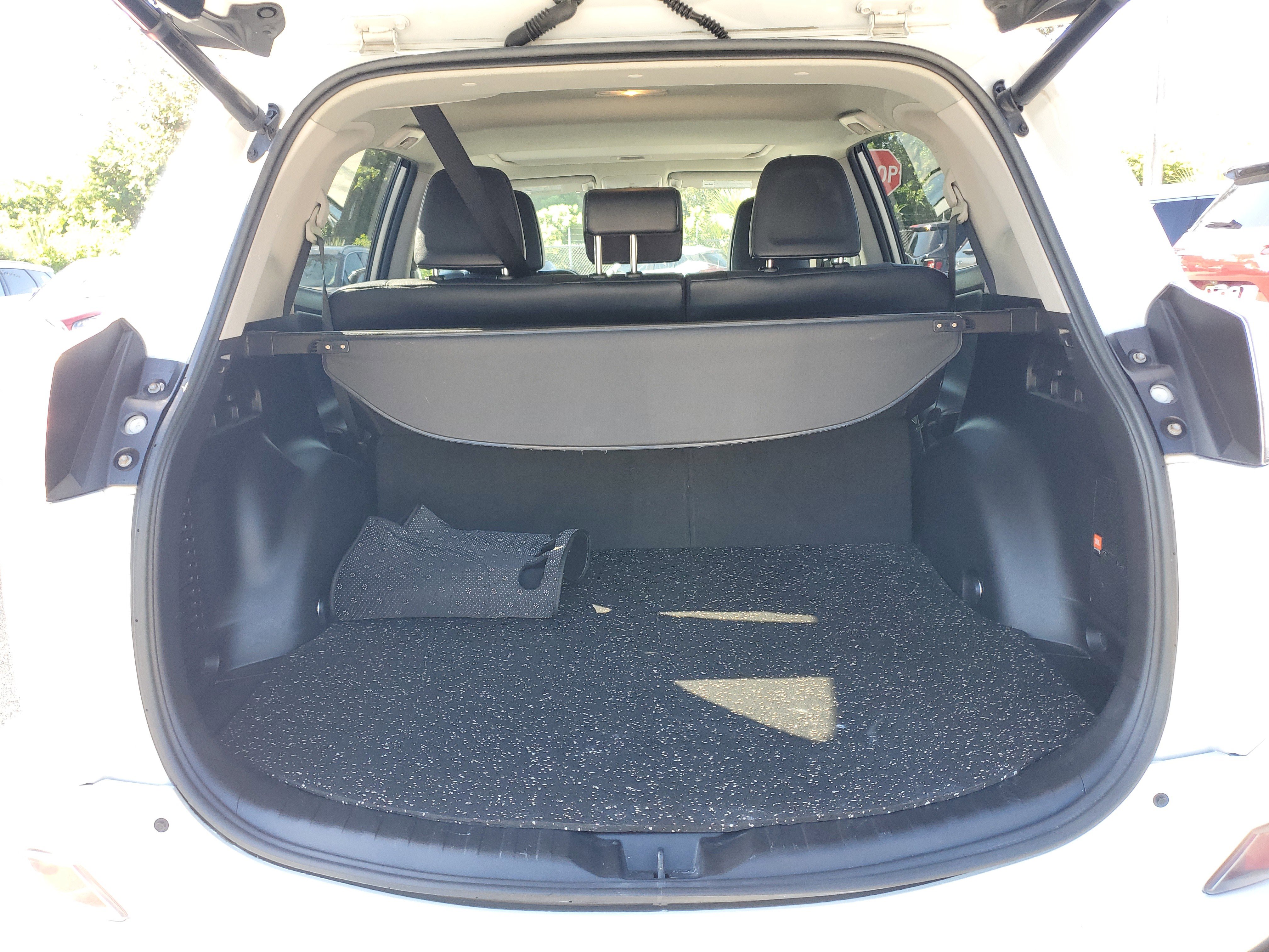 Used 2017 Toyota RAV4 Limited image 8