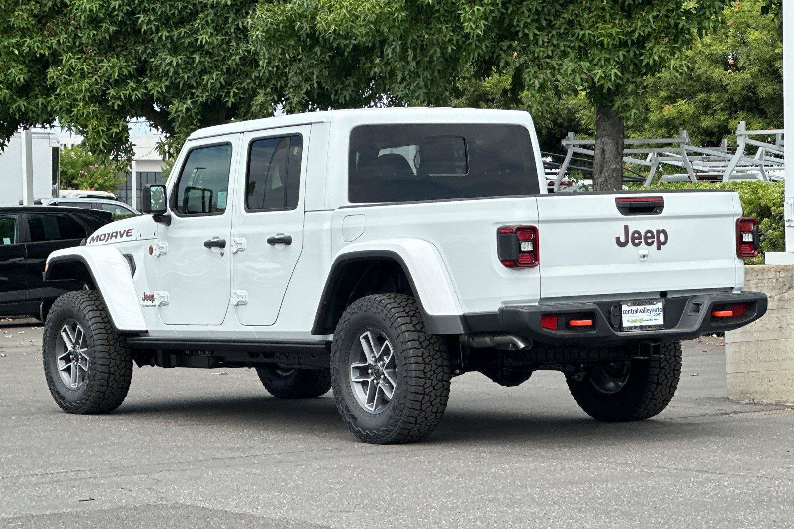 New 2026 Jeep Gladiator Mojave AWD/4WD image 5