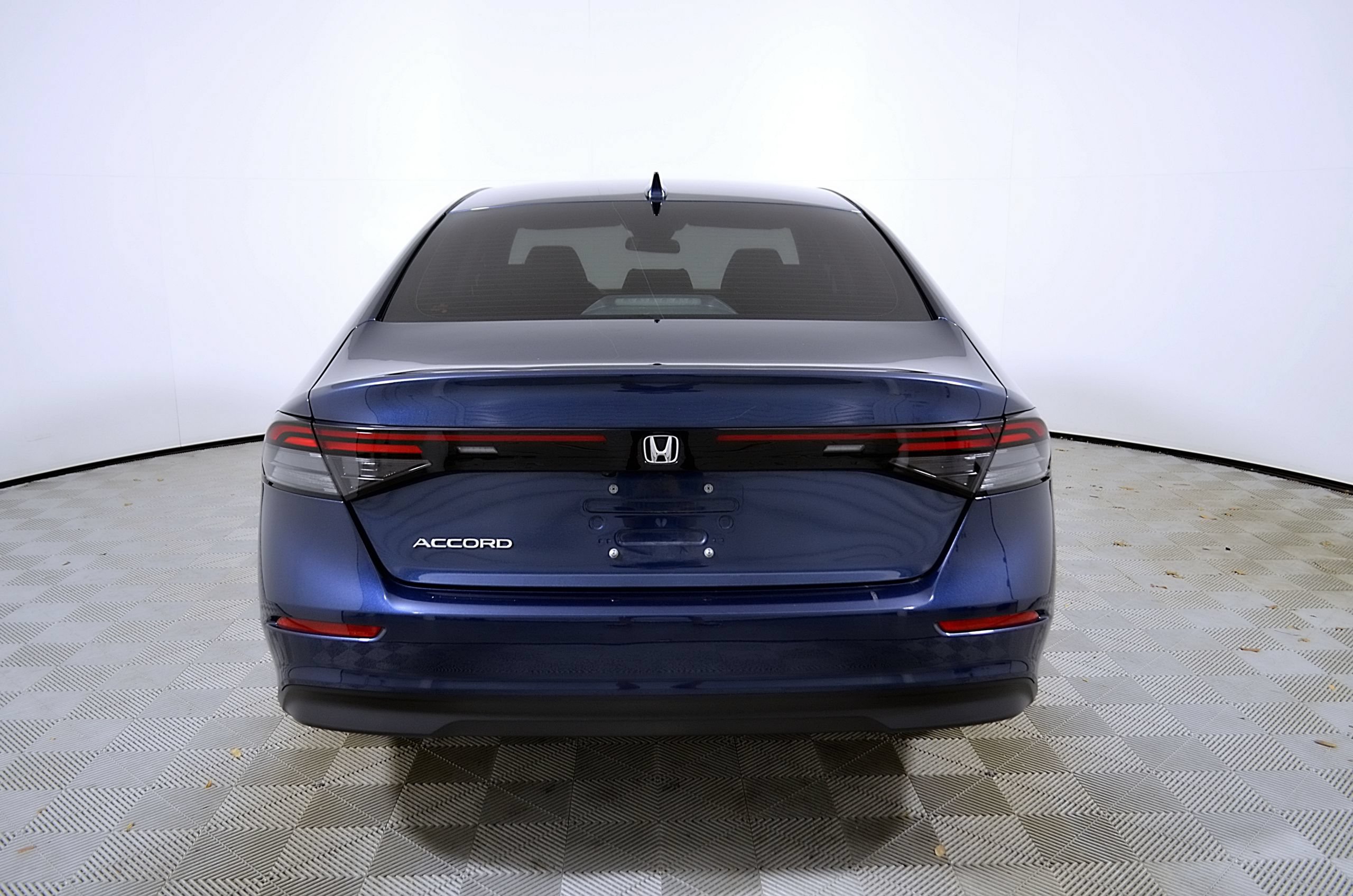 Used 2024 Honda Accord EX image 8