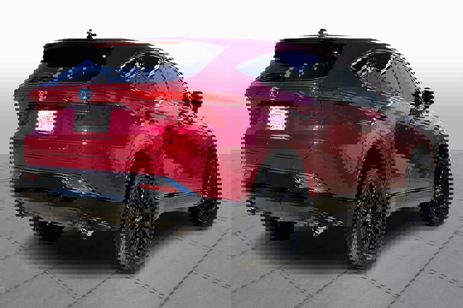 Used 2023 Toyota Venza Nightshade image 13