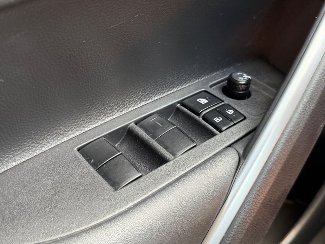 Certified 2023 Toyota Corolla Cross LE FWD image 28
