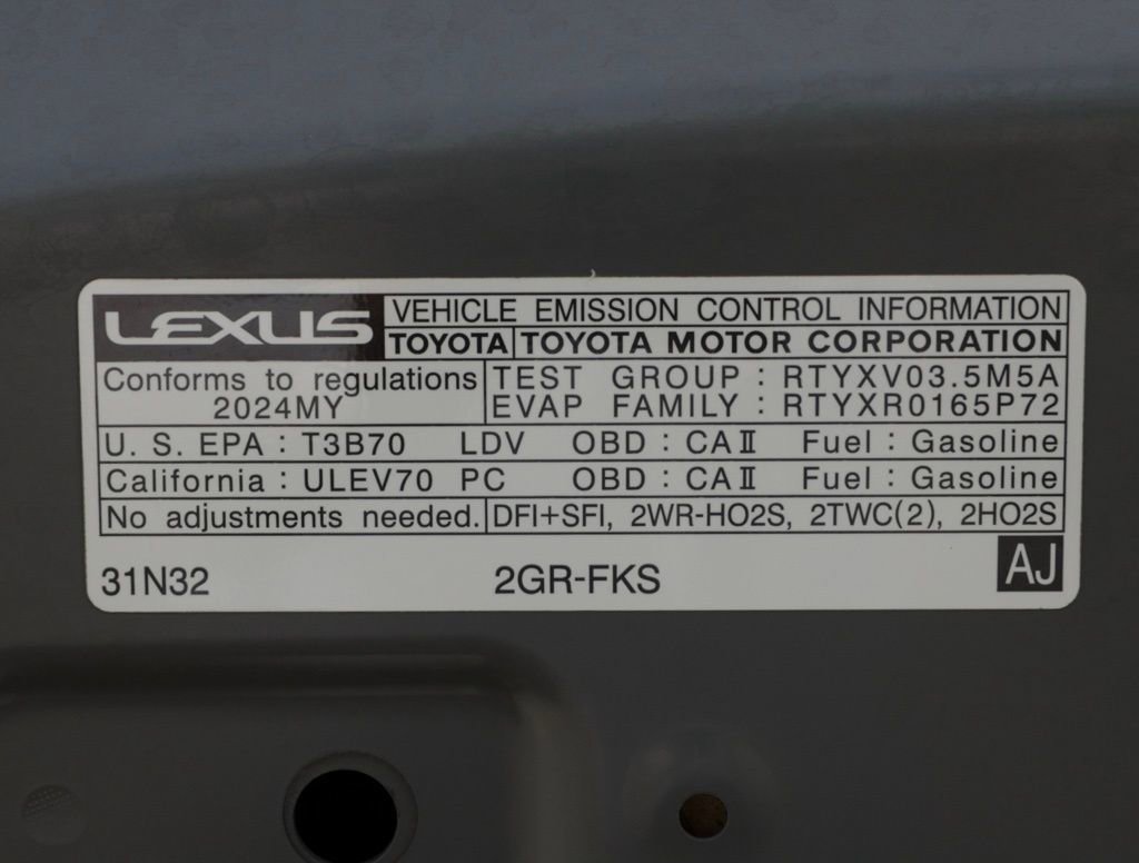 Used 2024 Lexus IS 350 F Sport RWD image 32