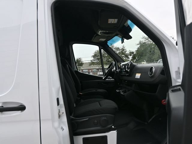 Certified 2024 Mercedes-Benz eSprinter 170 Cargo image 19