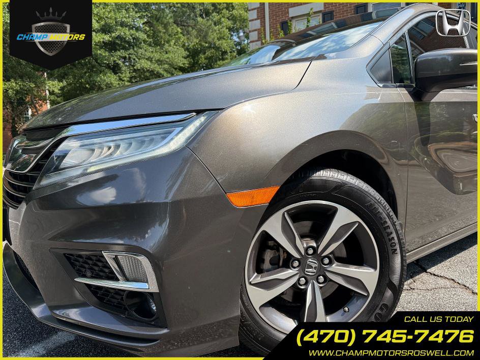 Used 2018 Honda Odyssey Touring image 2