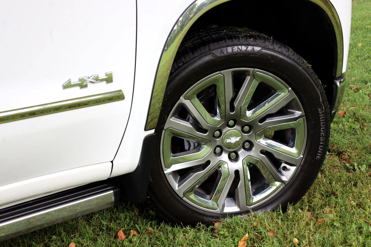 Used 2022 Chevrolet Silverado 1500 LTZ w/ LTZ Premium Package image 14