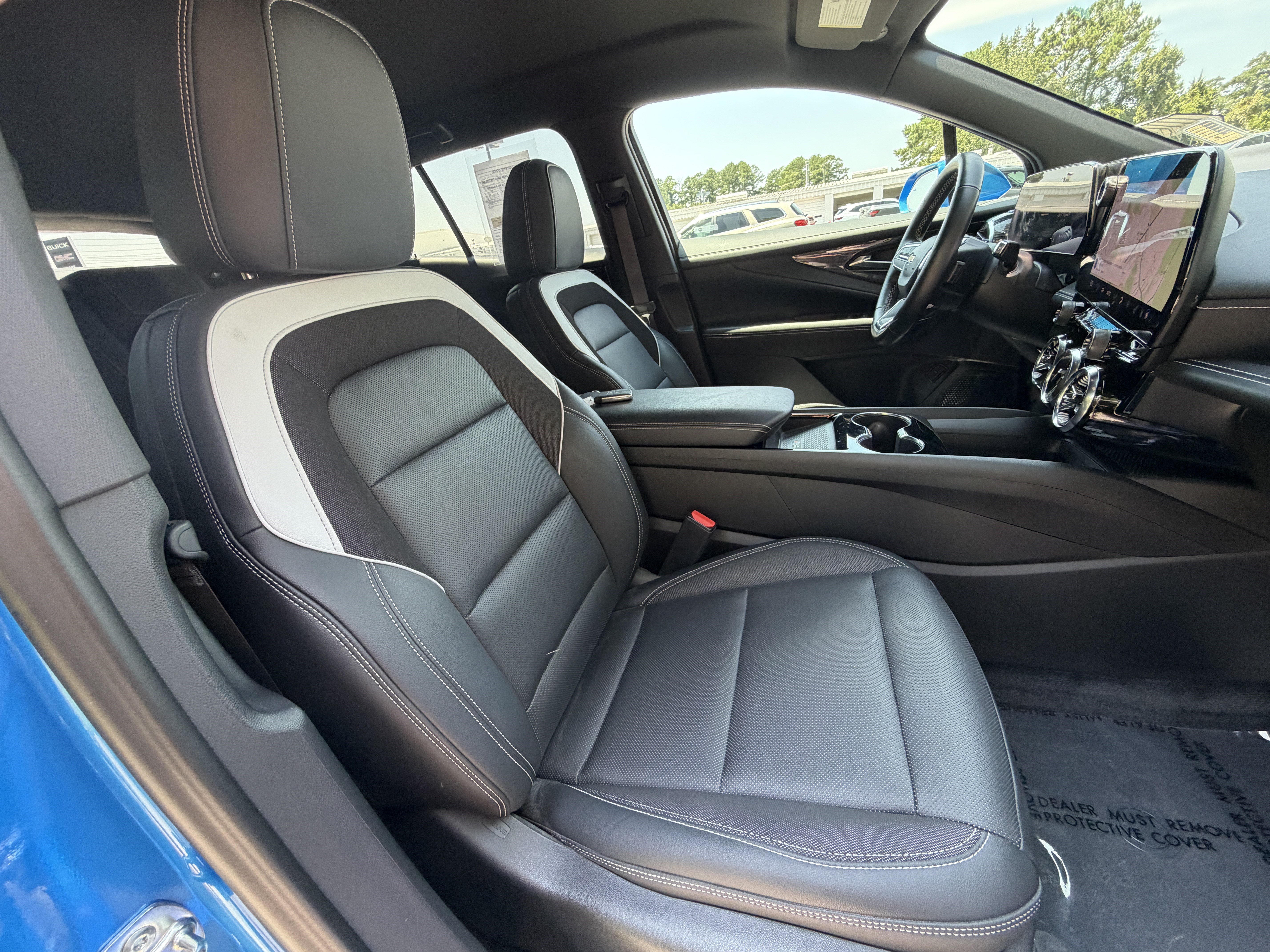 Used 2024 Chevrolet Blazer EV LT AWD/4WD image 21
