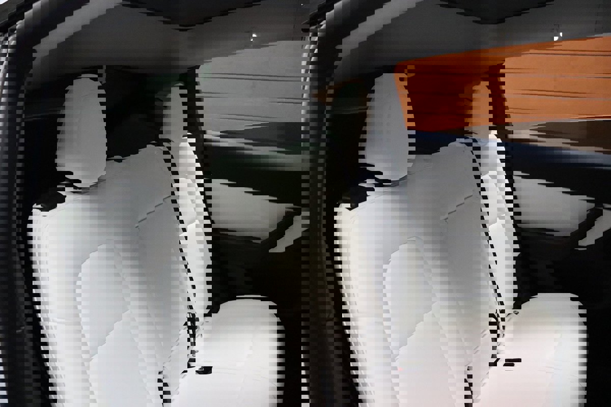 Used 2022 Tesla Model Y Long Range image 45