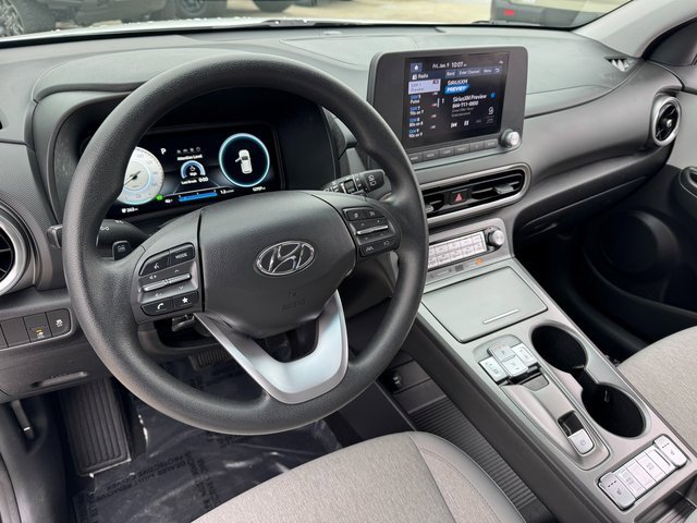 Used 2023 Hyundai Kona SE w/ Cargo Package image 3