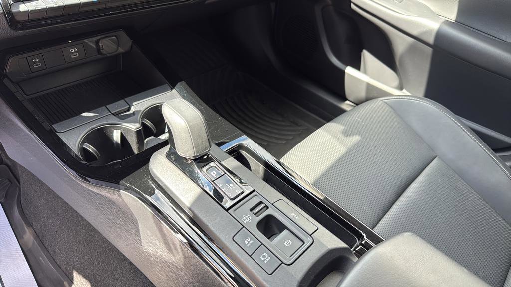 Used 2023 Toyota Prius XLE image 26