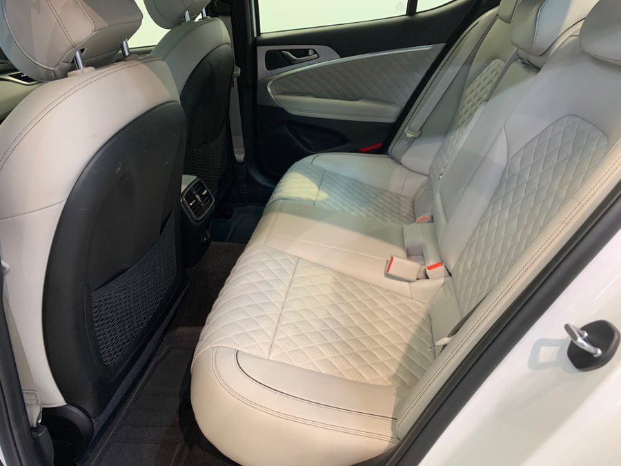 Used 2023 Genesis G70 3.3T w/ Sport Prestige Package image 58