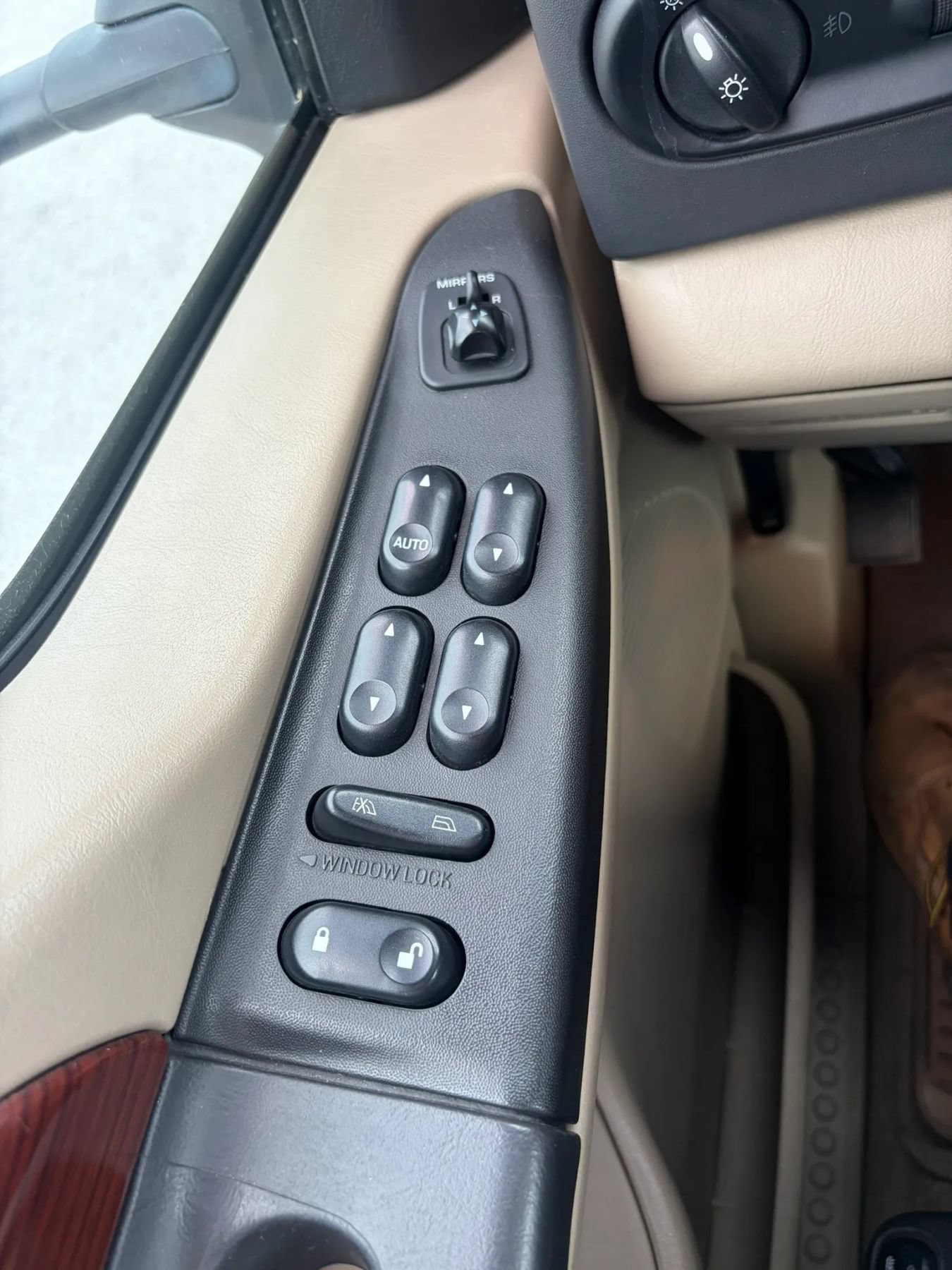 Used 2005 Ford Excursion Eddie Bauer AWD/4WD image 48