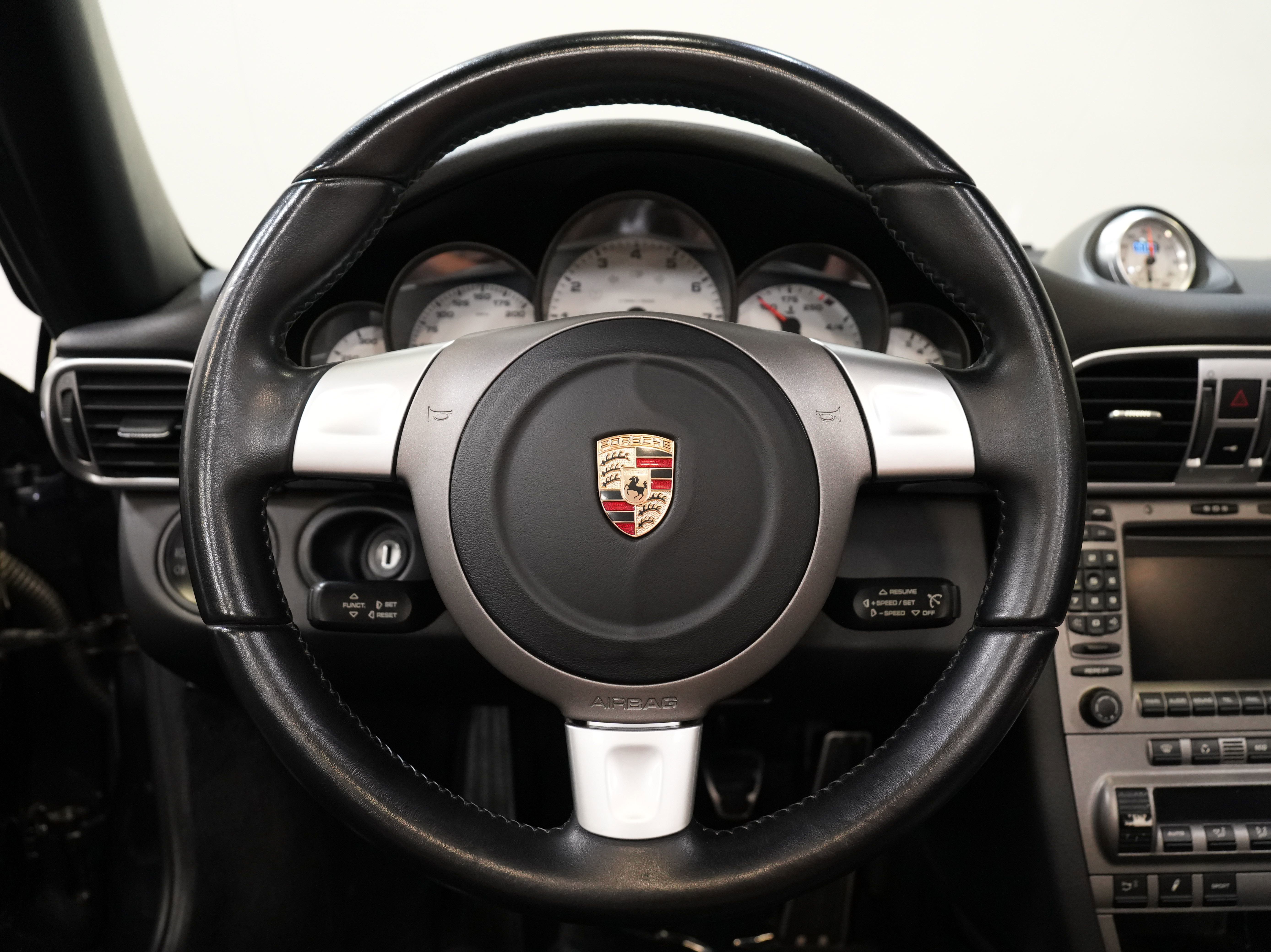 Used 2006 Porsche 911 Carrera 4S AWD/4WD image 32