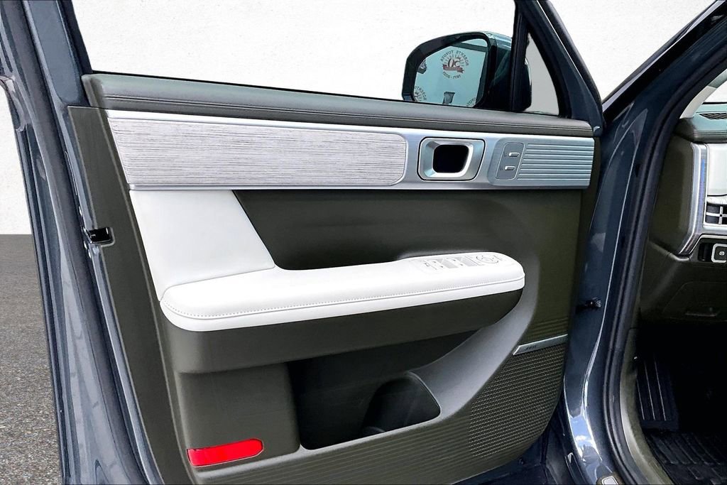 Used 2024 Hyundai Santa Fe Calligraphy FWD image 20