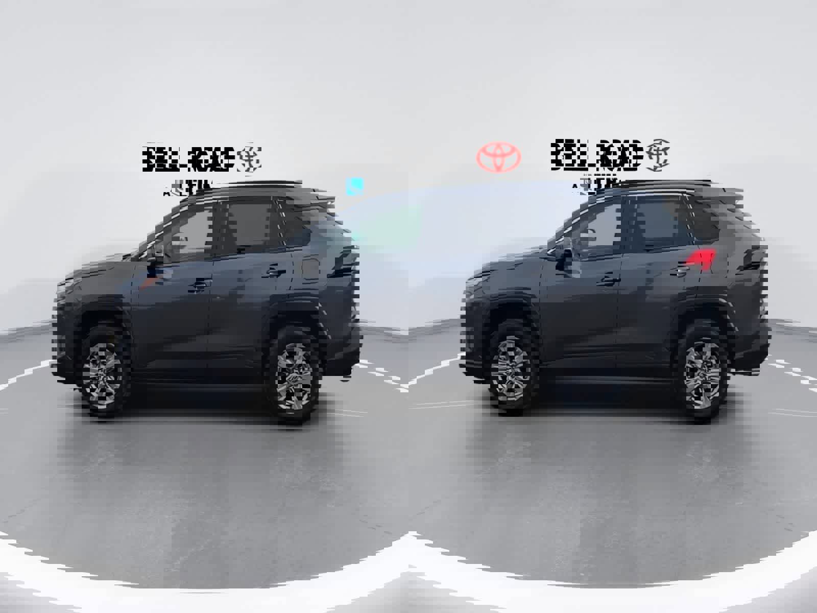 Used 2025 Toyota RAV4 XLE image 6