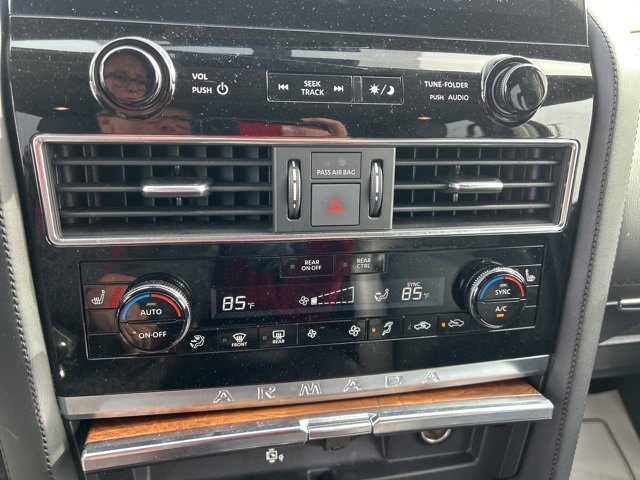 Used 2024 Nissan Armada SL w/ Captain's Chairs Package image 27