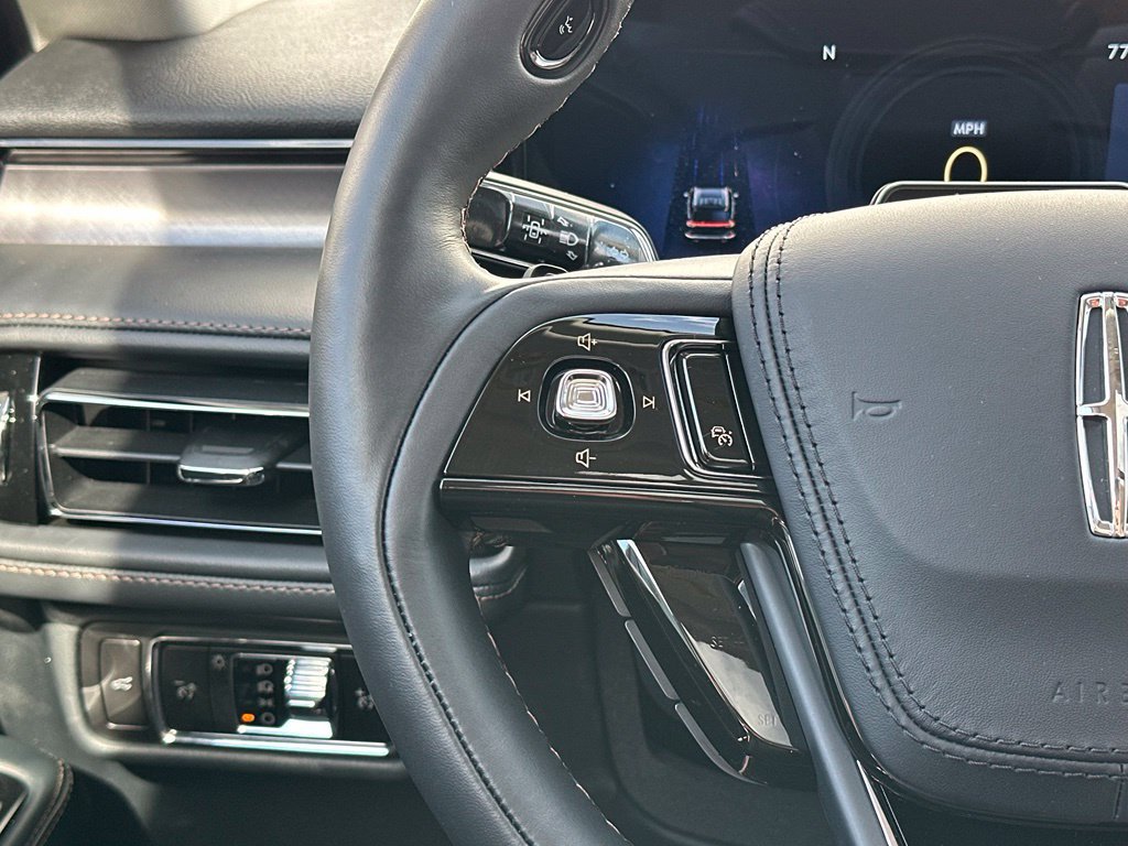 New 2027 Lincoln Aviator AWD image 9
