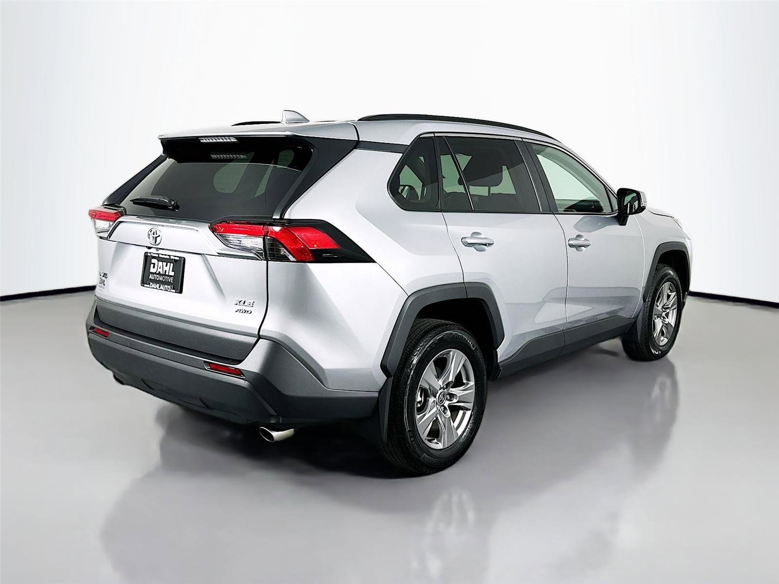 Used 2023 Toyota RAV4 XLE w/ Convenience Package AWD/4WD image 13