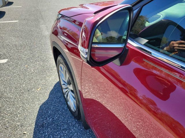 Used 2022 Toyota Highlander Platinum image 18