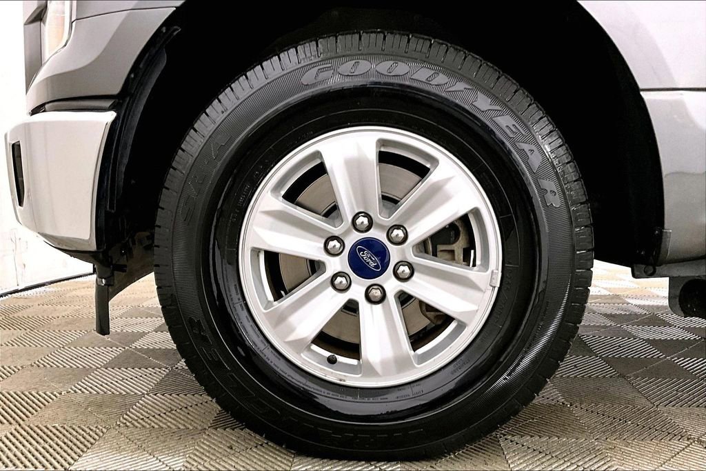 Used 2017 Ford F150 XLT w/ Equipment Group 301A Mid image 8