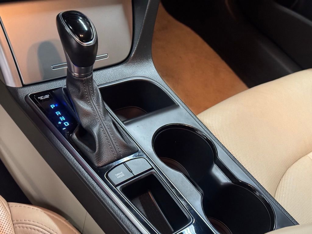 Used 2015 Hyundai Sonata Limited image 29