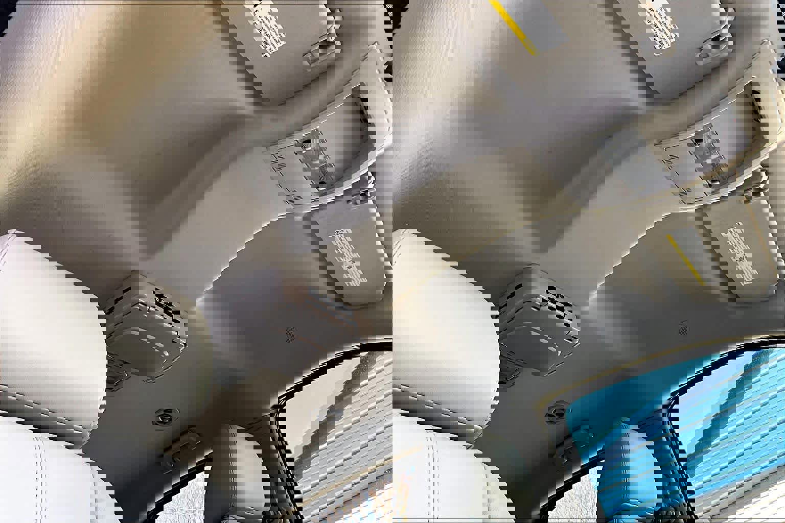 Used 2010 Chevrolet Suburban LT image 13