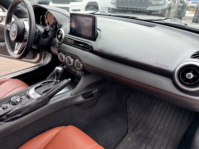 Used 2022 MAZDA MX-5 Miata RF Grand Touring image 28