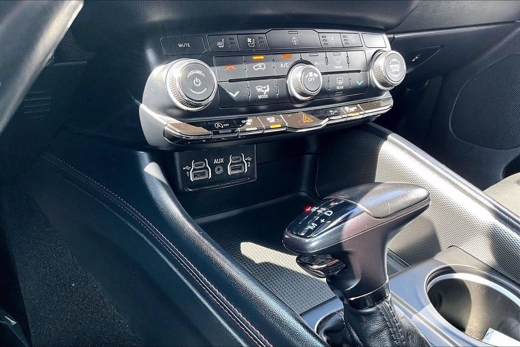 Used 2024 Dodge Durango GT AWD/4WD image 16